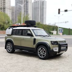 Машинка металлическая Элемент Land Rover Defender 1:24