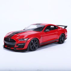 Машинка металлическая Элемент Ford Mustang Shelby GT500 1:18, коллекционная