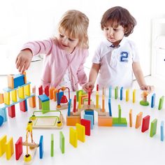 Hape Падающее домино-Классическое, 100 деревянных доминошек и переходов