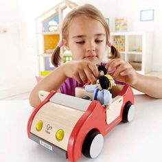 Семейный автомобиль Hape E3475_HP