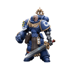Подвижная фигурка JOYTOY Warhammer 40000 Ultramarines Lieutenant with Power Fist