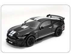 Машинка металлическая Элемент Ford Mustang Shelby GT500 1:18, коллекционная