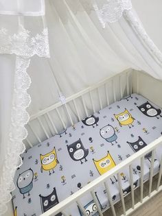 Простынь на резинке на матрас "Совы на сером" 120*60см No Brand