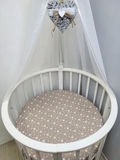 Простынь на резинке на матрас "Звездопад на кофейном" d75 No Brand