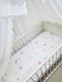 Простынь на резинке на матрас Magic на белом 120*60см No Brand