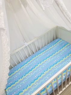 Простынь на резинке на матрас "Волны с пузырями от кит и кот" 120*60см No Brand