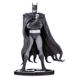 Фигурка DC Comics DC Direct Batman B&W by Brian Bolland 21 см MF30124