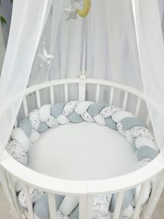 Подушка бортик "Косичка трикотажная белый,серый,котики" 230*16см No Brand