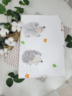 Набор пеленок непромокаемых "Ёжики с листочками" 2шт 70*100см No Brand