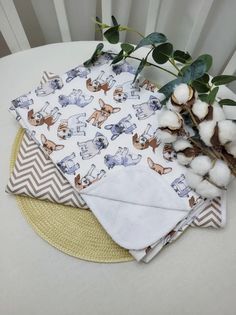 Набор пеленок непромокаемых Собачки на белом 2шт 70*100см No Brand