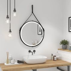 Зеркало для ванной с LED подсветкой, сенсором, на ремне Reflection Skin D650