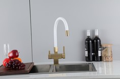 Смеситель для кухни Gappo G4395-33 с подключением фильтра золотой сатин