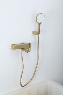 Смеситель для ванны Gappo G3217-3 золотой сатин