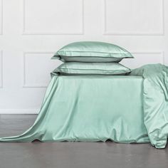 Простыня Bellehome Shiny евро Tropic 300 ТС 250х245 тенсель