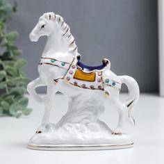 Сувенир керамика "Конь с попоной" стразы 15 см No Brand