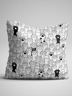 Подушка декоративная Котики Кошачьи Лапки No Brand