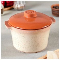 Кастрюля 1л с ручками и крышкой (6) 1КСК-2 Ломоносовская керамика