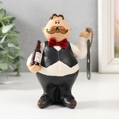 Сувенир полистоун с открывашкой Официант с бутылкой вина 9,7х6,4х13,8 см No Brand