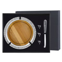 Набор для сыра "Лось" посереб. с черн. 6 пр. (нож д/сыра,шпажка 3 шт,доска,поднос)+футляр Кольчугинский мельхиор