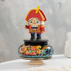 Музыкальный сувенир Щелкунчик тройка черная, ручная роспись No Brand