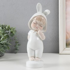 Статуэтка 9656389 Малышка в пижамке с ушками зайчика 7,5х8х24 см No Brand