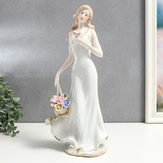 Сувенир керамика "Романтичная девушка с корзиной цветов" 35х16х11 см No Brand