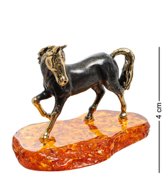 Фигурка "Лошадь Гроза" (латунь, янтарь) Народные промыслы