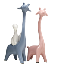 Сувенир керамика Семейство жирафов матовый набор 3 шт h19 26 27 см No Brand