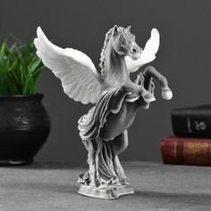 Сувениры из мраморной крошки Сувенир Пегас 18,5см