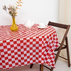 Скатерть для дачи Хозяюшка Клетка, цвет красный 140x180 см No Brand