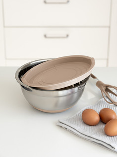Миска для смешивания продуктов с крышкой DeNASTIA силиконовое дно D22, бежевая A000235