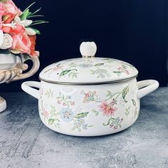 Кастрюля эмалированная 2,8л MAGNOLIA с крышкой 20см. Lenardi (183685)
