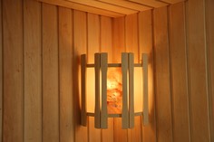 Абажур для бани и сауны R-SAUNA с гималайской солью плитка, угловой АУ-2СГСП, липа, 5432