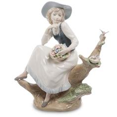 Фигурка Pavone, Девушка с корзинкой, 27*14,5*22 см