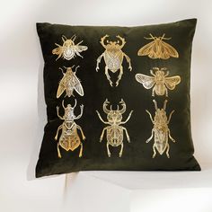 Подушка декоративная, 45х45 см, вельвет, зеленая, Жуки, Bugs Kuchenland