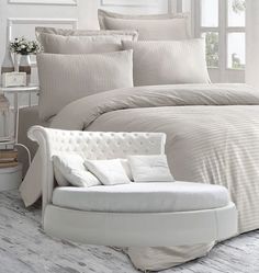 Простыня Maktex круглая из страйп-сатина на резинке 220x220x30 Платина 1х1