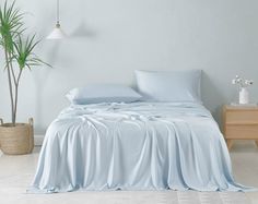 Пододеяльник Maktex из тенселя 200 х 200 Голубой Элис