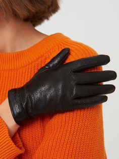 Перчатки женские Farella FA*D*W*15204/00/32000 черные р.7,5