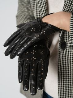 Перчатки женские Chansler CH*D*W*2817/00/01000 черные р.7