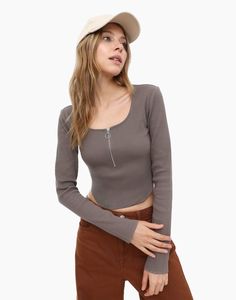 Лонгслив женский Gloria Jeans GKT020472 бежевый M (44-46)