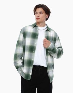 Рубашка мужская Gloria Jeans BWT001365 зеленая XS (40-42)