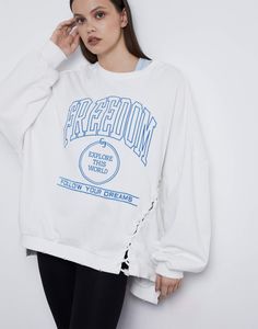 Свитшот женский Gloria Jeans GAC021161 белый S-M (42-46)