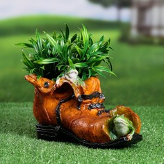 Хорошие сувениры Фигурное кашпо "Ботинок с лягушками" коричневое, 24х14х14см