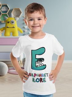 Футболка детская Alphabet lore Алфавит лора Буква E, белый, 160 No Brand
