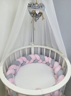 Подушка бортик для кроватки Косичка трикотажная светло-розовый, серый, 230х16 см No Brand