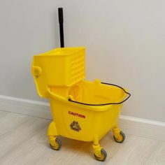 Тележка уборочная с механическим отжимом, 24 л, цвет жёлтый No Brand