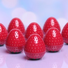 Бальзам для губ «Клубничка», 12 г(24 шт.) No Brand