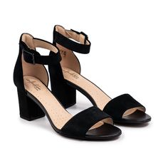 Босоножки женские Clarks Deva Mae 26127568 черные 6.5 UK