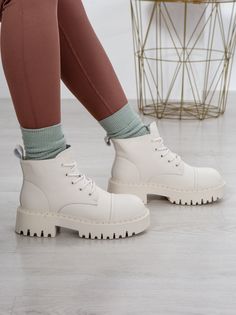 Ботинки женские VIDEYA 23903 белые 40 EU