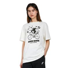 Футболка женская Nike DQ3047-133 белая XS